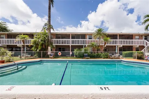 160 NE 8th Avenue Hallandale Beach FL 33009
