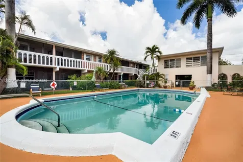 160 NE 8th Avenue Hallandale Beach FL 33009