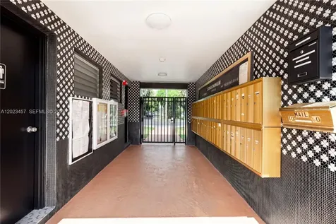 160 NE 8th Avenue Hallandale Beach FL 33009
