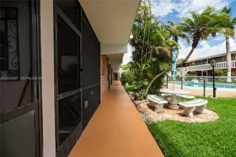 160 NE 8th Avenue Hallandale Beach FL 33009