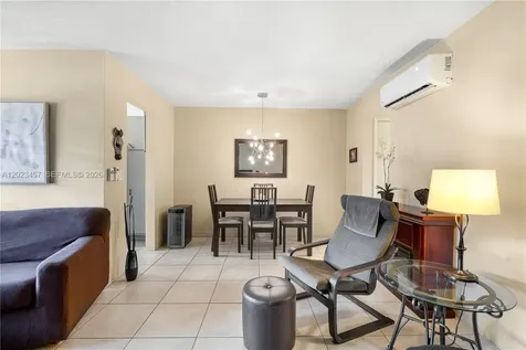 160 NE 8th Avenue Hallandale Beach FL 33009