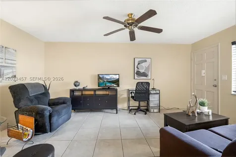 160 NE 8th Avenue Hallandale Beach FL 33009