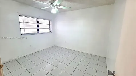 Miami FL 33157