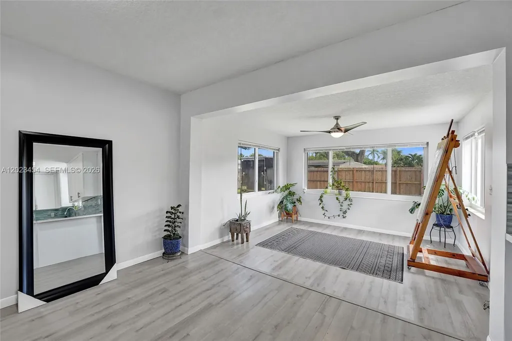 3234 Roosevelt Street Hollywood FL 33021