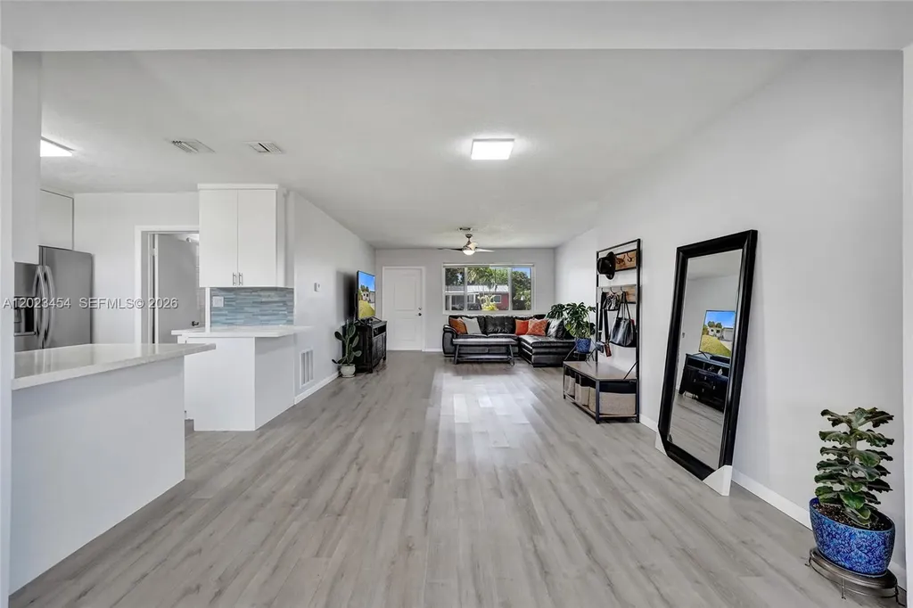 3234 Roosevelt Street Hollywood FL 33021