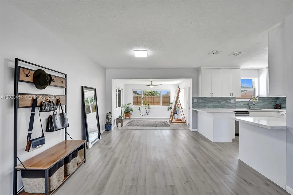 3234 Roosevelt Street Hollywood FL 33021