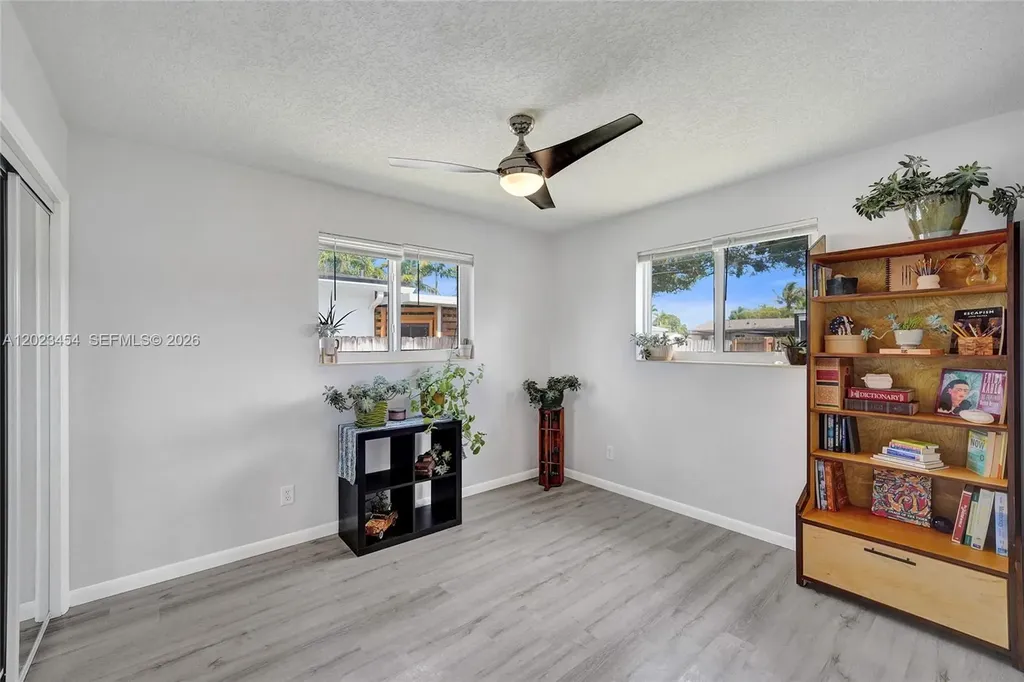 3234 Roosevelt Street Hollywood FL 33021