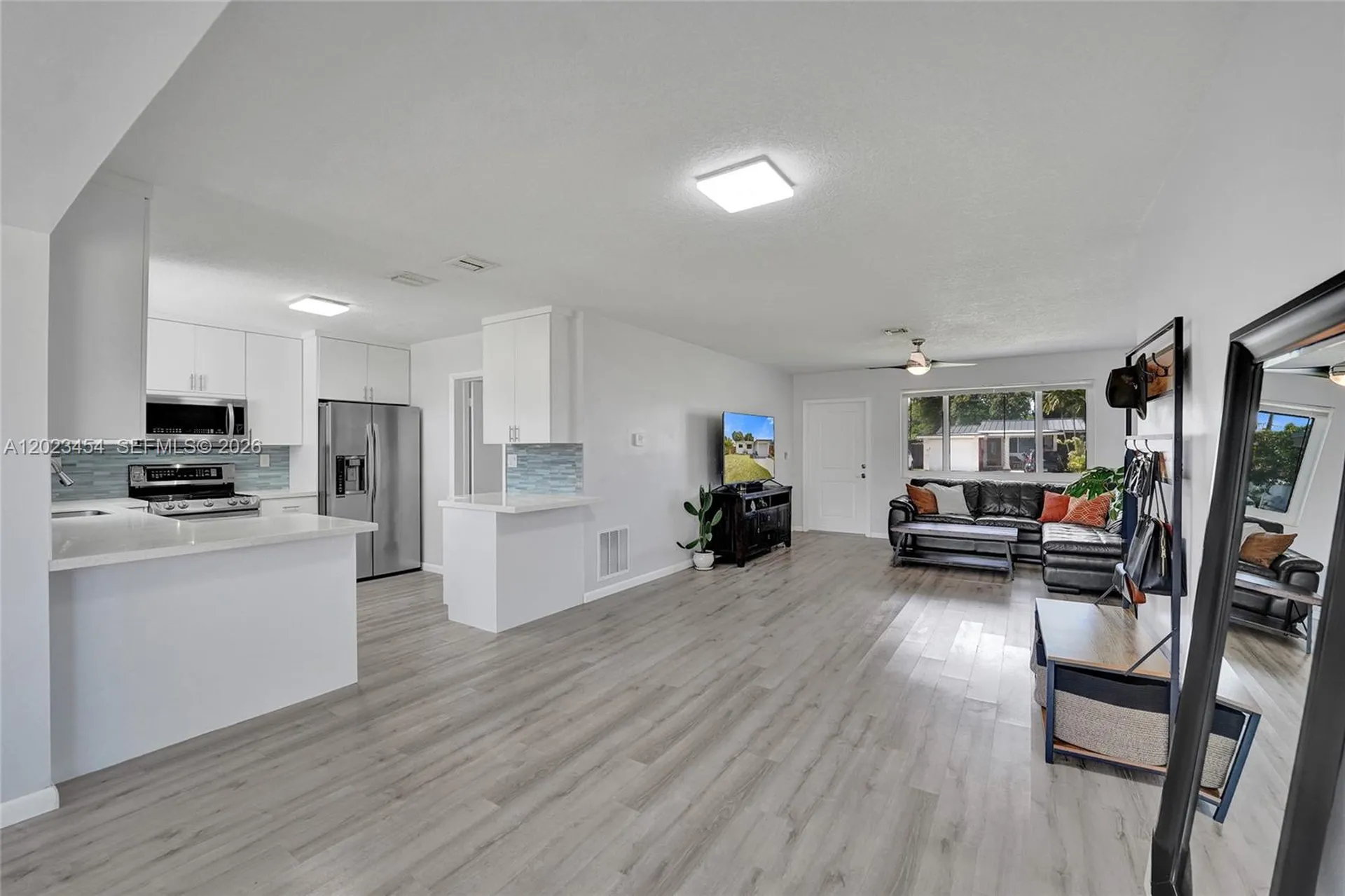 3234 Roosevelt Street Hollywood FL 33021