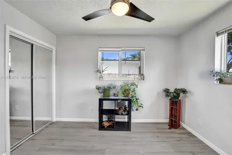 3234 Roosevelt Street Hollywood FL 33021