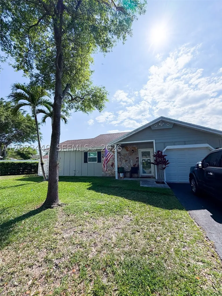 14552 SW 142nd Place Miami FL 33186