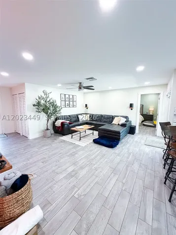 14552 SW 142nd Place Miami FL 33186