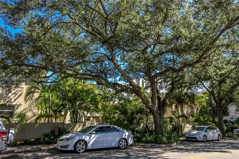 125 Edgewater Drive Coral Gables FL 33133