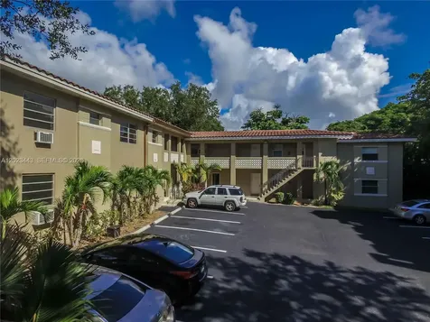 125 Edgewater Drive Coral Gables FL 33133