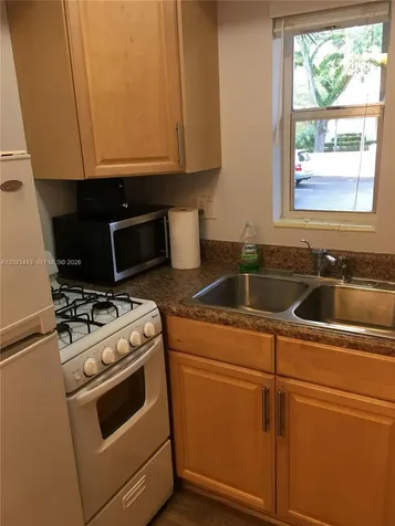 125 Edgewater Drive Coral Gables FL 33133