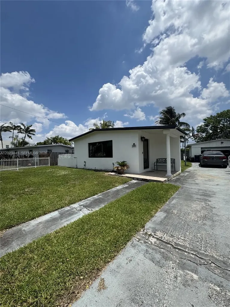 5701 SW 117th Avenue Miami FL 33183