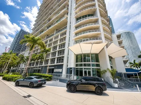 690 SW 1st Court Miami FL 33130