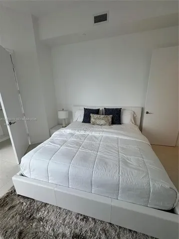 16001 Collins Avenue Sunny Isles Beach FL 33160