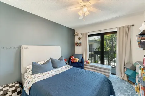 3214 W Trade Avenue Miami FL 33133