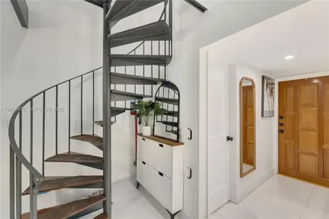 3214 W Trade Avenue Miami FL 33133