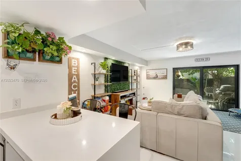 3214 W Trade Avenue Miami FL 33133