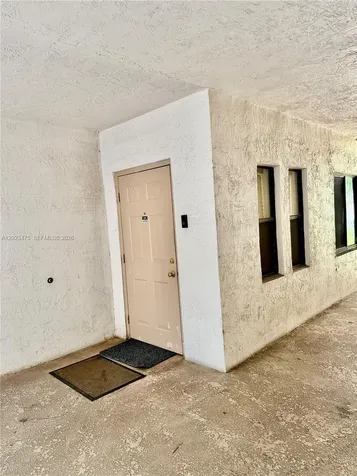 4725 SW 62nd Avenue Davie FL 33314
