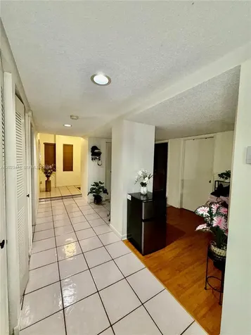 4725 SW 62nd Avenue Davie FL 33314