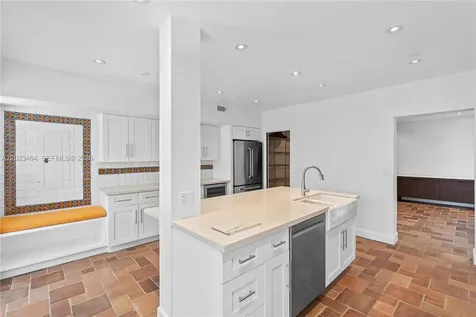 10190 Collins Avenue Bal Harbour FL 33154