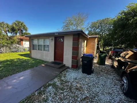 2221 NW 6th Court Fort Lauderdale FL 33311