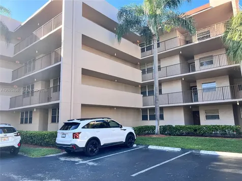 9531 Seagrape Drive Davie FL 33324