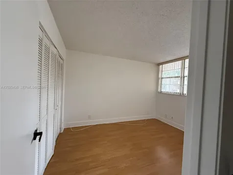 9531 Seagrape Drive Davie FL 33324