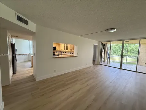 9531 Seagrape Drive Davie FL 33324