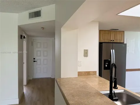 9531 Seagrape Drive Davie FL 33324