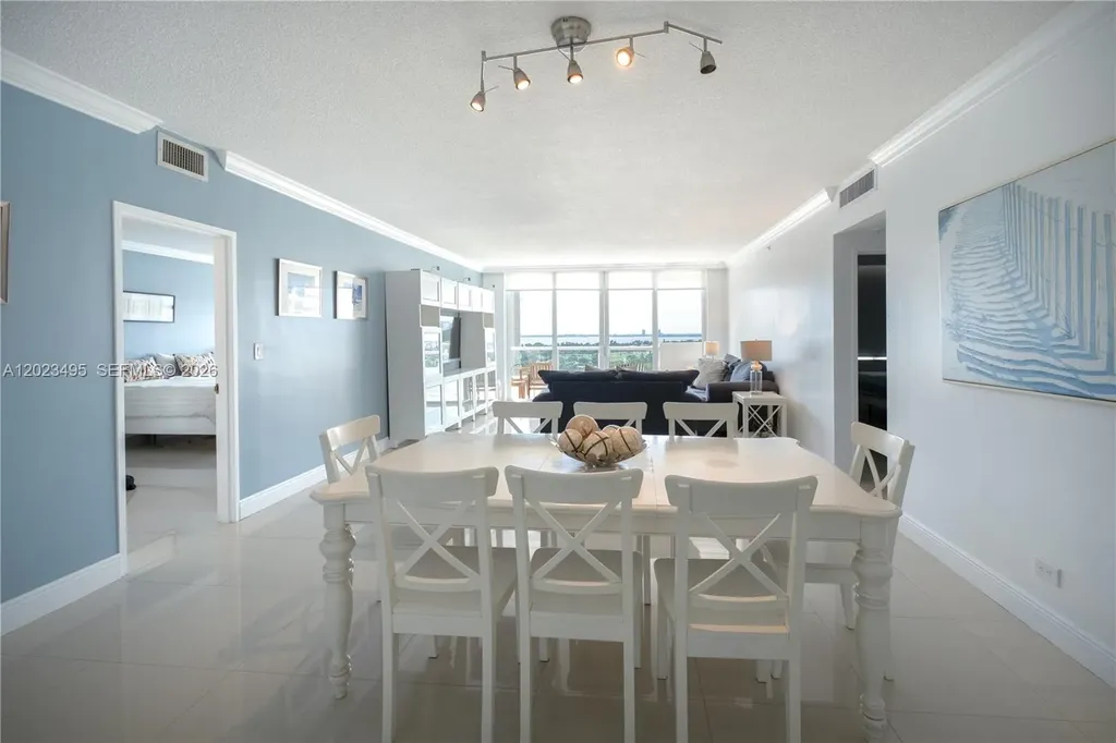 5601 Collins Avenue Miami Beach FL 33140