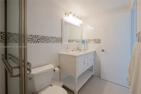 5601 Collins Avenue Miami Beach FL 33140