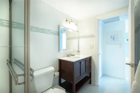 5601 Collins Avenue Miami Beach FL 33140