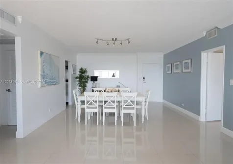 5601 Collins Avenue Miami Beach FL 33140