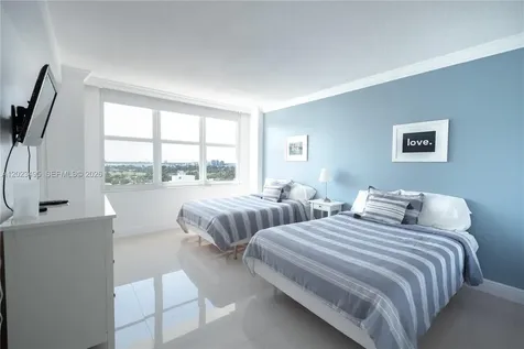 5601 Collins Avenue Miami Beach FL 33140