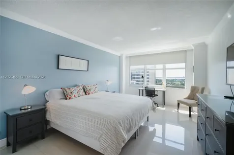 5601 Collins Avenue Miami Beach FL 33140