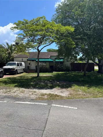 1501 N 16th Court Hollywood FL 33020