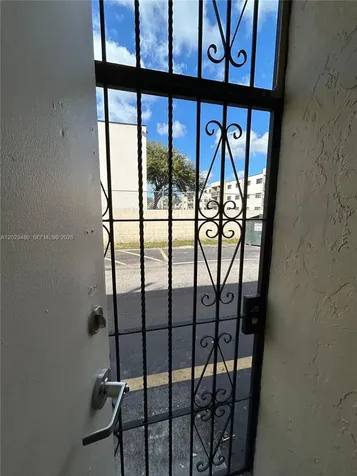 5388 W 16th Avenue Hialeah FL 33012