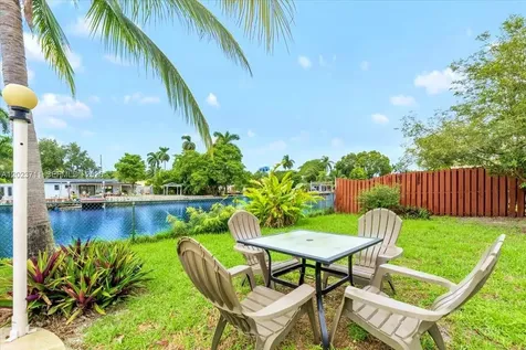 2650 Scott Street Hollywood FL 33020