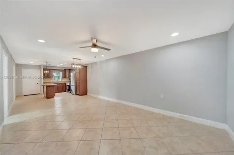11640 NW 39th Street Coral Springs FL 33065