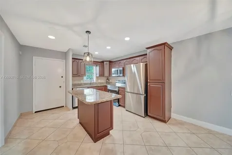 11640 NW 39th Street Coral Springs FL 33065