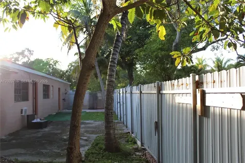 13875 NE 16th Court North Miami FL 33181