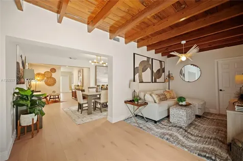 4220 SW 14th Street Miami FL 33134
