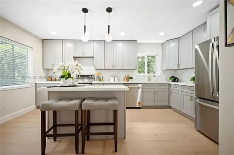 4220 SW 14th Street Miami FL 33134