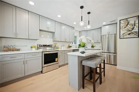 4220 SW 14th Street Miami FL 33134