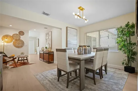 4220 SW 14th Street Miami FL 33134