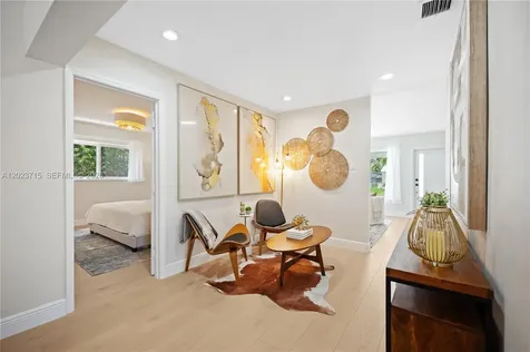 4220 SW 14th Street Miami FL 33134