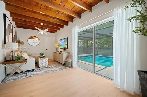 4220 SW 14th Street Miami FL 33134